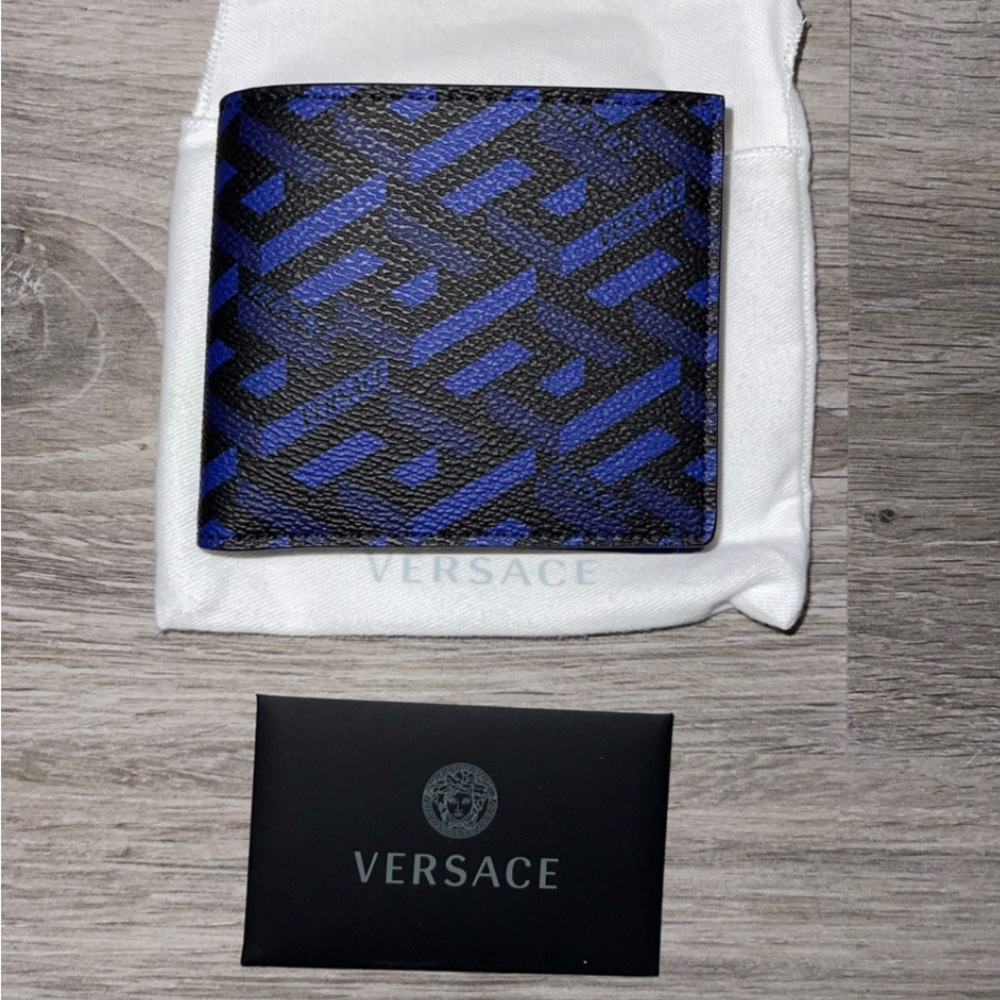 Brand New Versace Wallet Mens